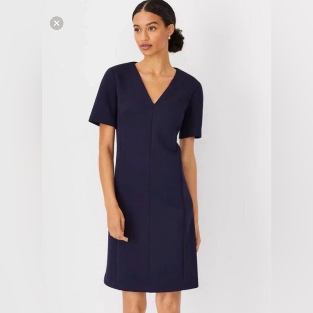 Ann Taylor Navy V-Neck Short Sleeve Shift Dress